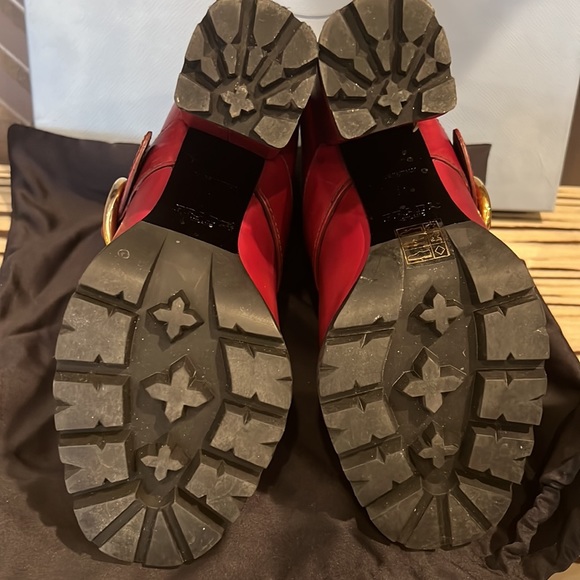 Prada high heel booties size 38. - Picture 11 of 12